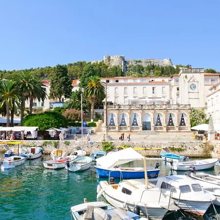 Guest house In Hvar With Sea View, Balcony, Air Conditioning, Wi-fi Hvar Town